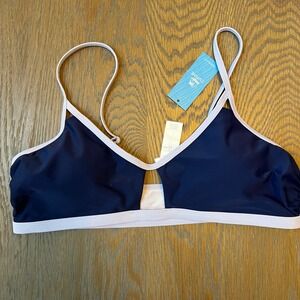 🎊CUPSHE Bikini Top Navy Blue purple Trim Swimsuit New With Tags Summer Beach